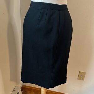 Giorgio Armani le Collezioni wool pencil skirt in black size 14